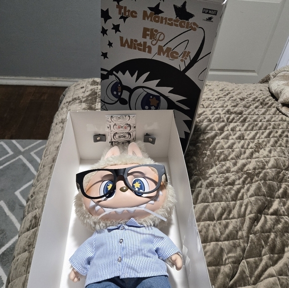 Pop Mart THE MONSTERS FLIP WITH ME Vinyl Plush , Doll Used For Display Only - Picture 6 of 7